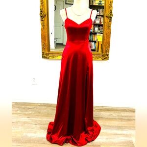 “The Lady in Red” Formal Evening Gown Sz 1